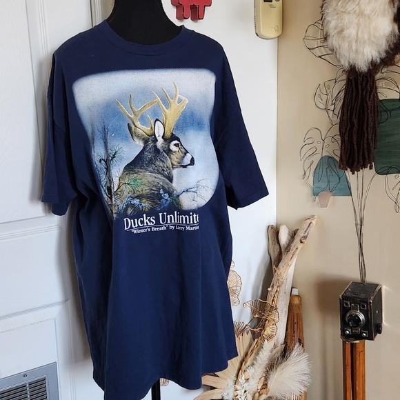 Vintage winter deer 🦌 graphic print Ducks Unlimited tshirt. - Picture 5 of 6